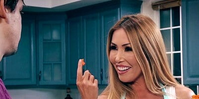 Stepson fucks stepmom Kiana Dior to earn some money