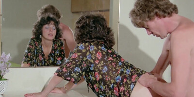 Sultry vintage harlots energizing sex movie