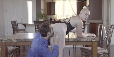 Sweet Embrace - S22:E14