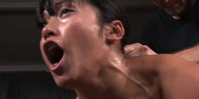 THE DOG BITCH OF YOUR DREAMS! (Mia Li)