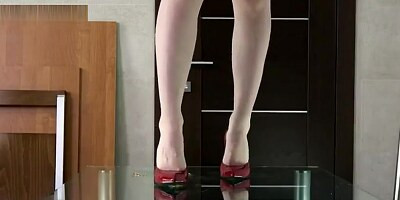 Underglass cricket crush